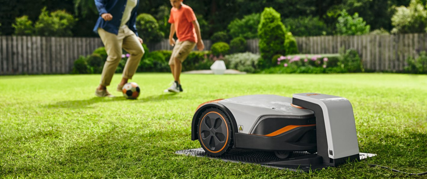 Quel robot tondeuse acheter pour son jardin ?